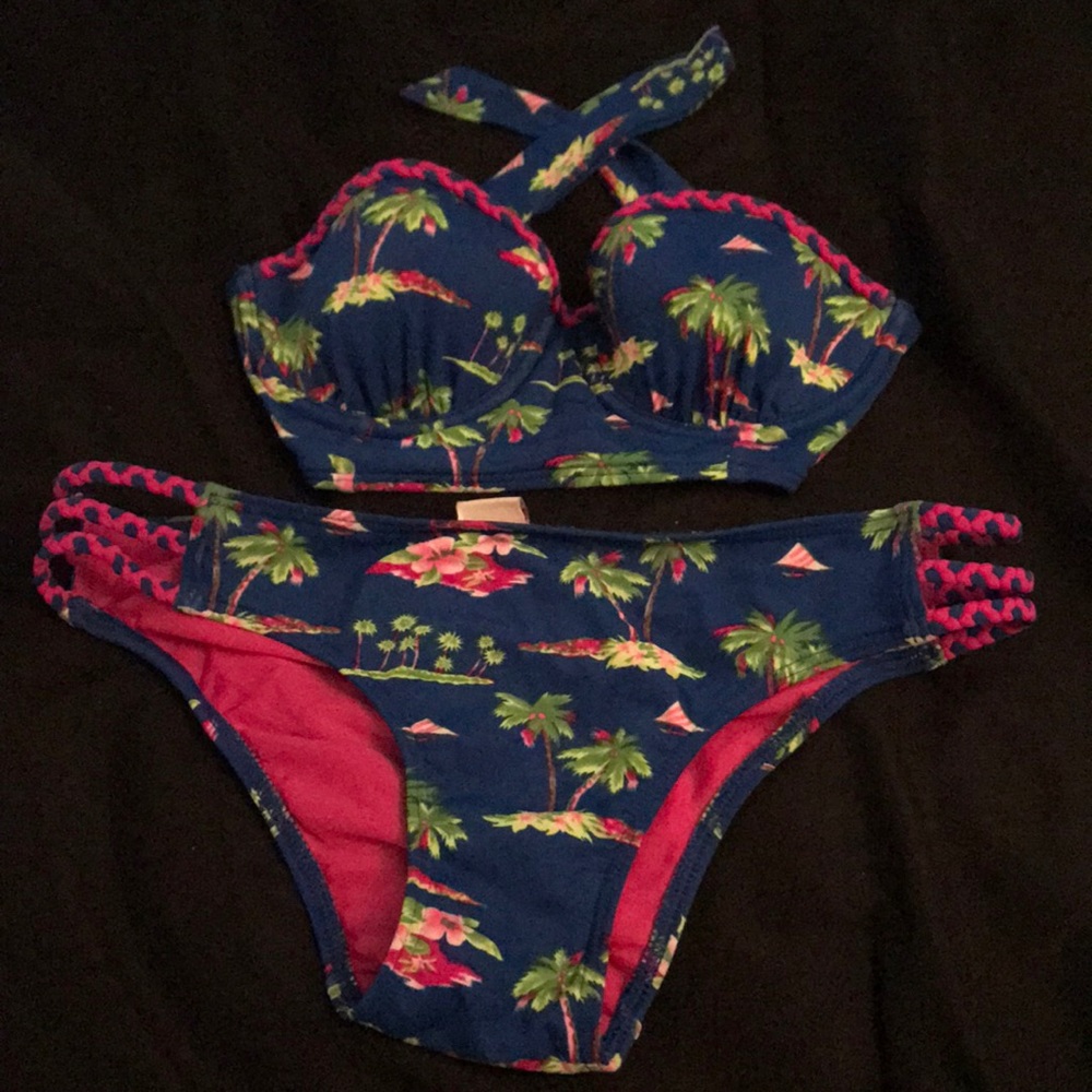 Hollister swim suit